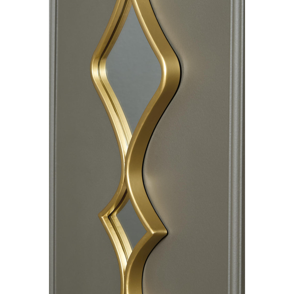 Signature Design by Ashley Harriswood A8010354 Accent Mirror Set IMAGE 6