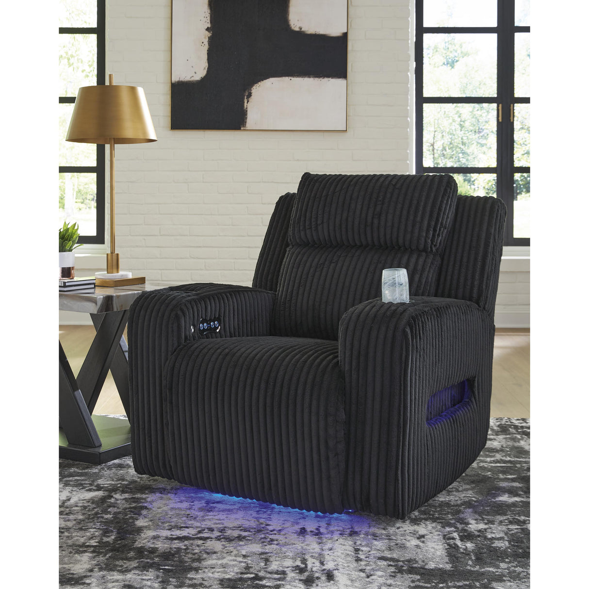  Signature Design by Ashley Forest Lake PC6420213 Power Recliner with Adjustable Headrest IMAGE 6