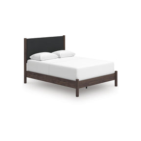  Signature Design by Ashley Pamytta PCB2614B24 Queen Upholstered Panel Bed IMAGE 1