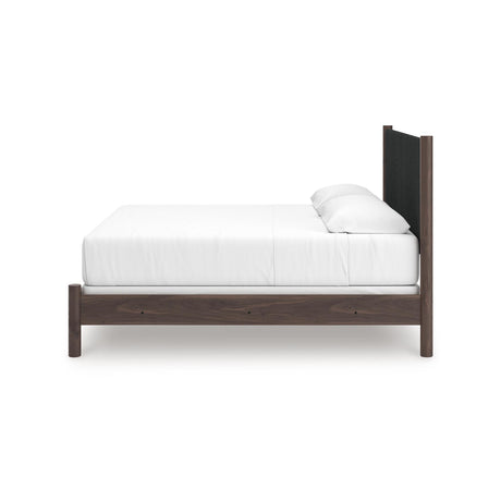  Signature Design by Ashley Pamytta PCB2614B29 King Upholstered Panel Bed IMAGE 7