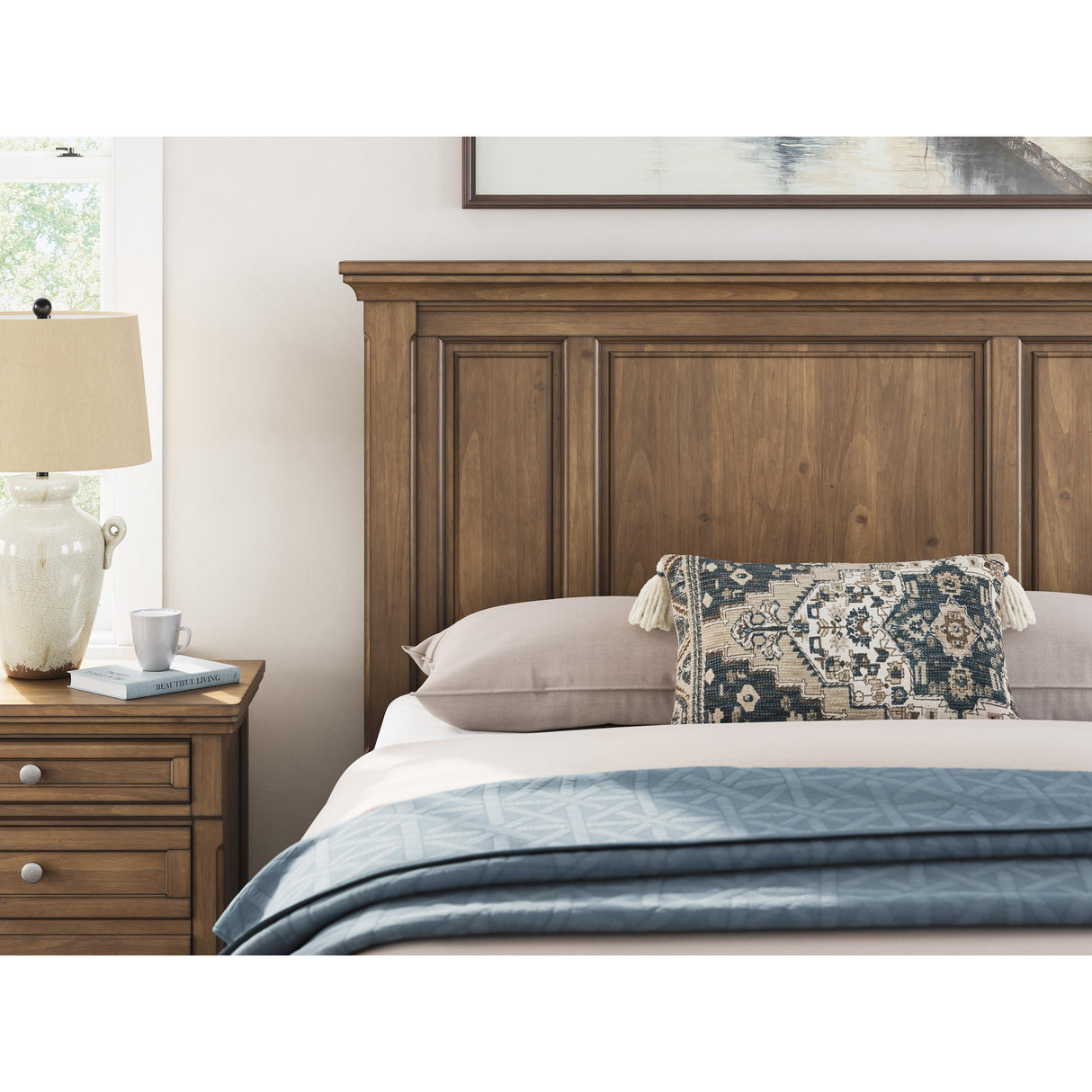  Signature Design by Ashley Feddinger PCB779B2 Queen Panel Bed IMAGE 6