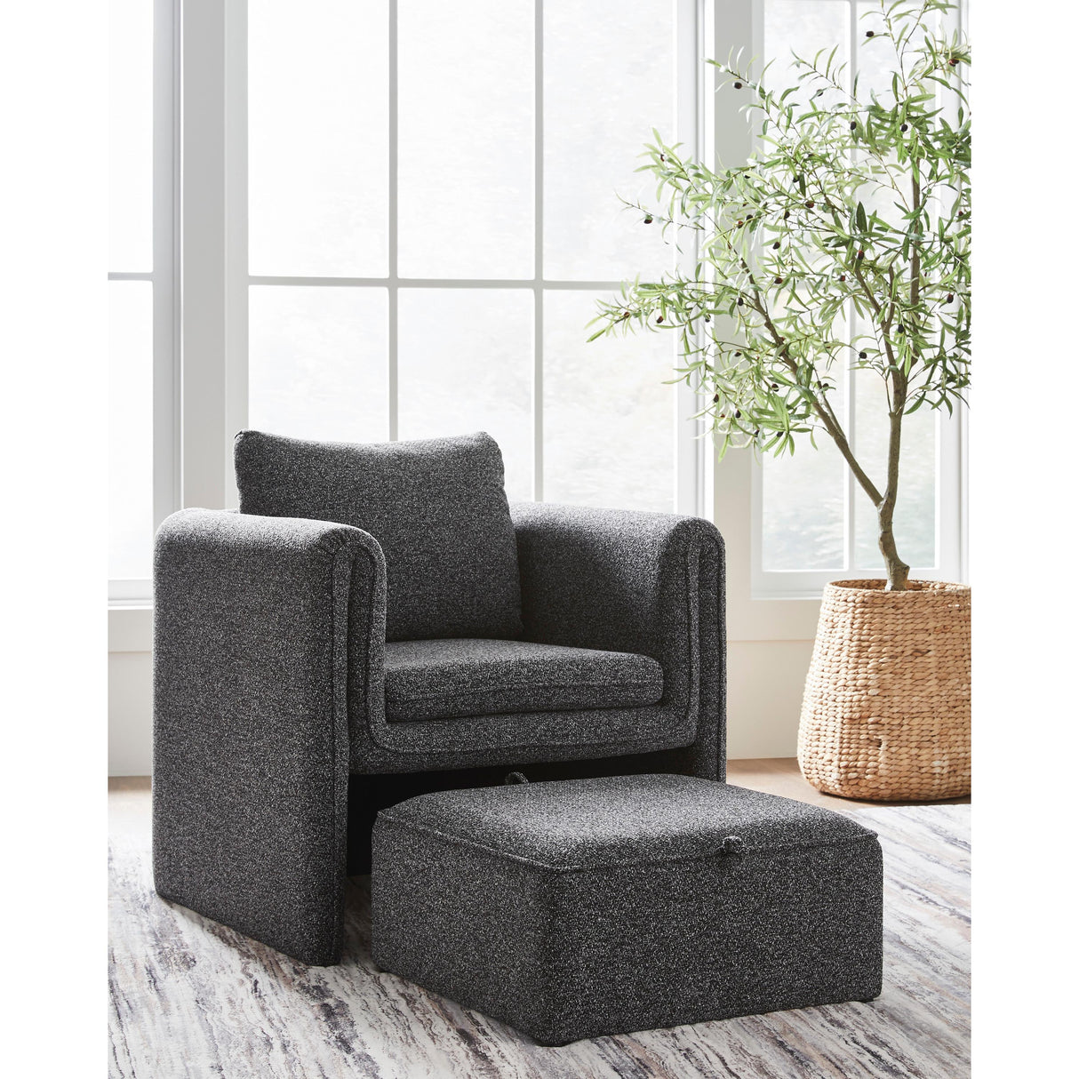  Signature Design by Ashley Vreni A3000754 Accent Chair IMAGE 6