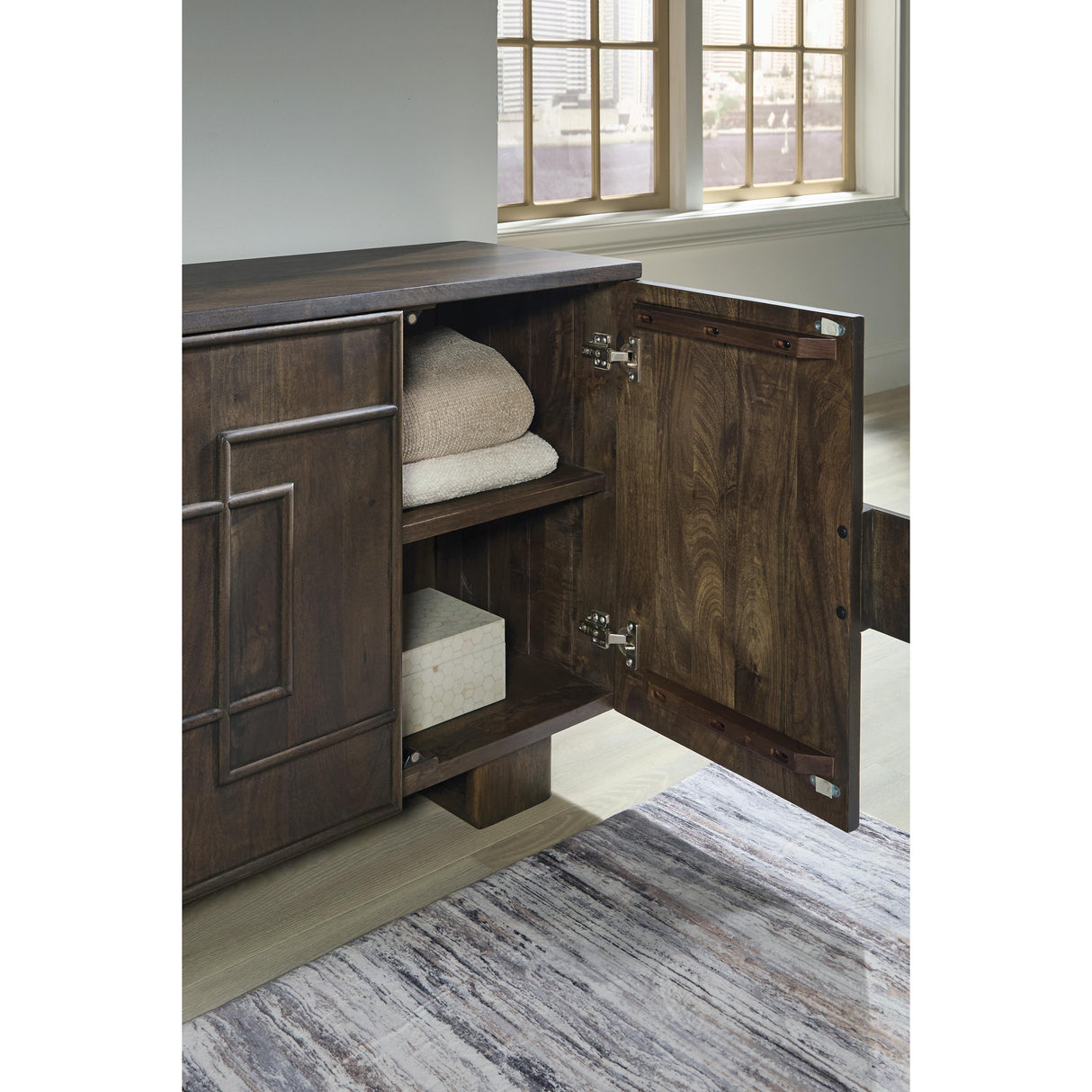  Signature Design by Ashley Cato A4000682 Accent Cabinet IMAGE 8