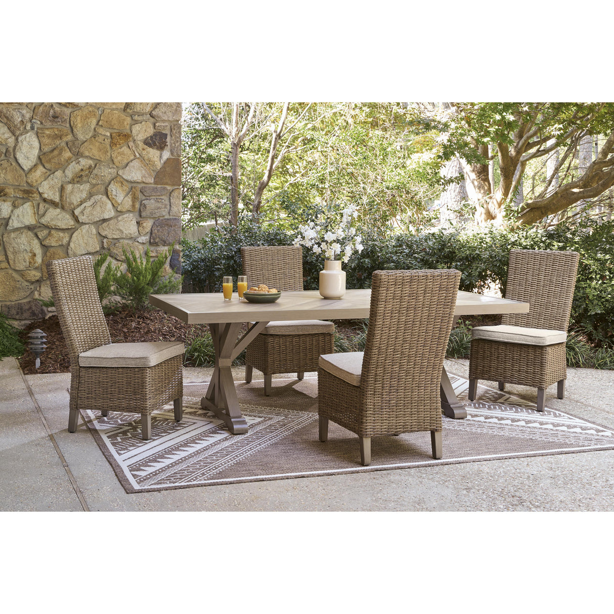  Signature Design by Ashley Laguna Heights PCP790-625 Rectangular Dining Table with Umbrella Option IMAGE 11