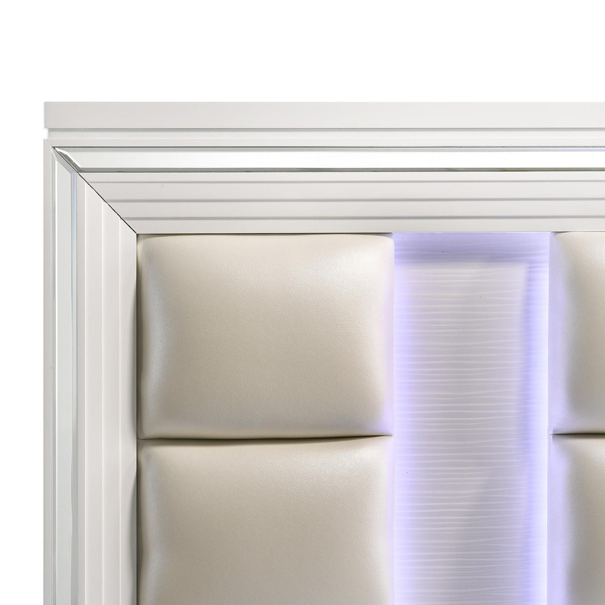  Elements International Twenty Nine TN700KB King Bed IMAGE 8