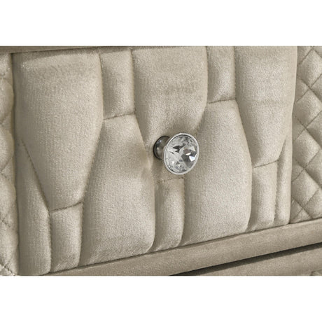  Coaster Furniture Lorient 222665 5-drawer LED Chest - Ivory/Camel IMAGE 14