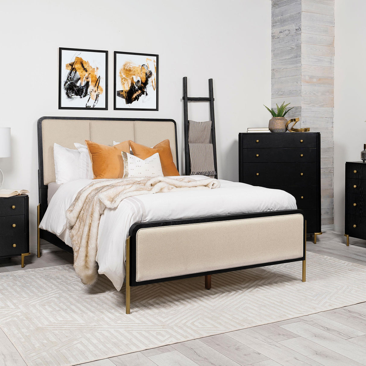  Coaster Furniture Arini 224331KECRM 56-inch Eastern King Panel Bed - Cream/Black IMAGE 2