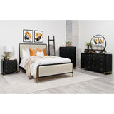  Coaster Furniture Arini 224331QCRM 56-inch Queen Panel Bed - Cream/Black IMAGE 7