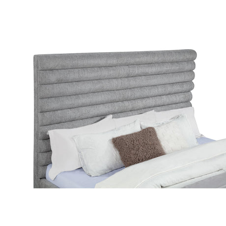  Coaster Furniture Patricia 300719KW 58-inch Boucle Upholstered California King Bed - Grey IMAGE 4