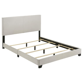  Coaster Furniture Dorian 300852Q Fabric Upholstered Queen Panel Bed - Cream IMAGE 1