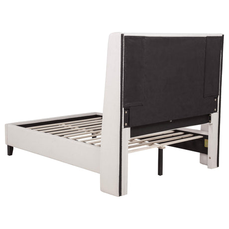  Coaster Furniture Leslie 315983F Upholstered Tufted Full Wingback Platform Bed - Beige IMAGE 4