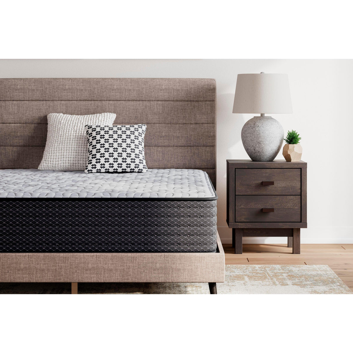  Ashley Sleep Anniversary Edition Plush M42171 Twin XL Mattress IMAGE 5