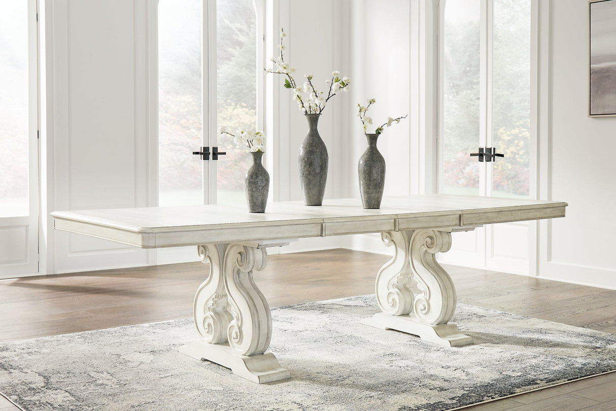 Arlendyne Dining Room Set