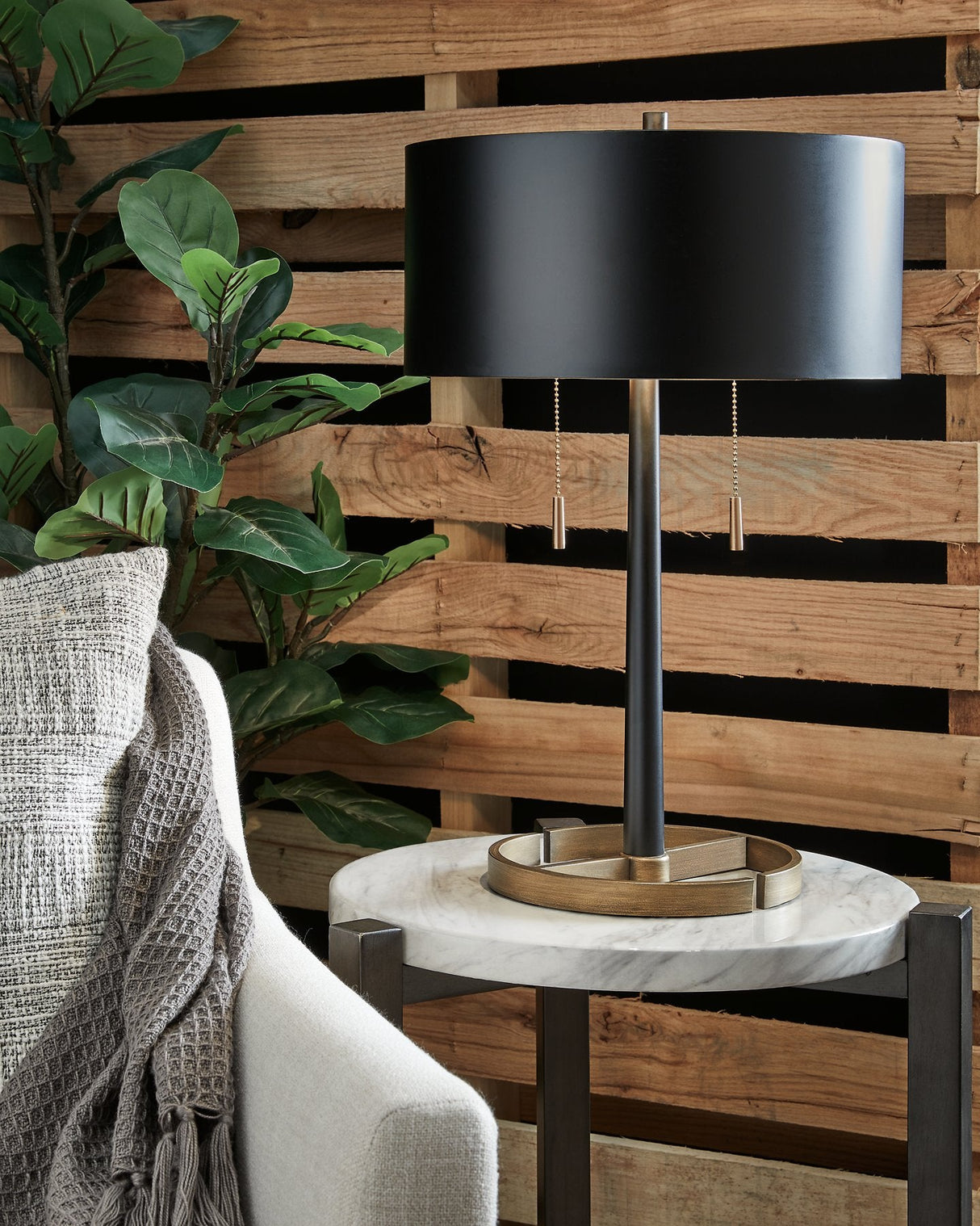 Amadell Table Lamp