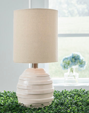 Glennwick Table Lamp Image